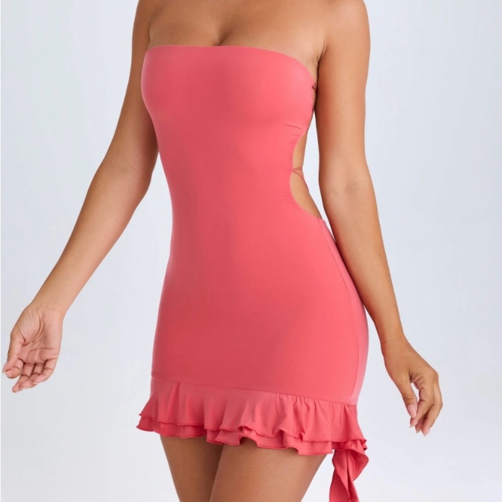 Ruffle-Trim Cut-Out Bandeau Mini
Dress in Coral